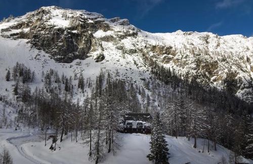 Kranjska Gora Casa | Erjavčeva mountain hut at Vršič pass