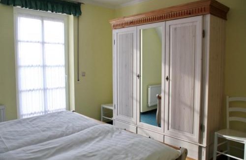 Ummanz Apartamento | Erlebnis-Bauernhof Kliewe