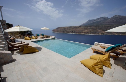 Limeni Casa | ERMIS-APEA Villas