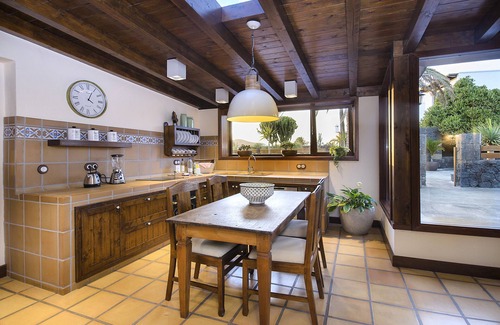 Masdache Casa | Ermita Perdomo, Estilo Moderno con Carácter Rustico