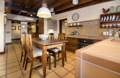 Masdache Casa | Ermita Perdomo, Estilo Moderno con Carácter Rustico