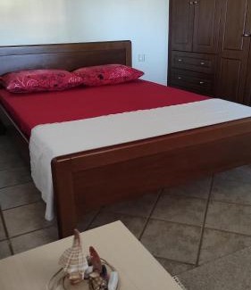Parelia Apartamento | ERMONES LITTLE HOUSE