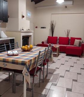 Parelia Apartamento | ERMONES LITTLE HOUSE