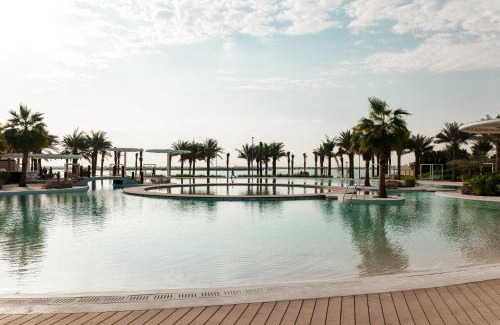 Abu Dhabi Complejo | ERTH Abu Dhabi Hotel