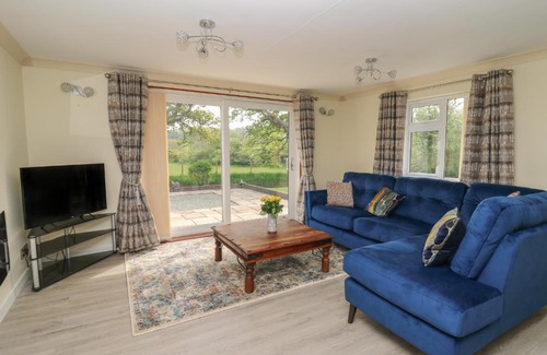 Rhydyfelin Casa | Erwlon