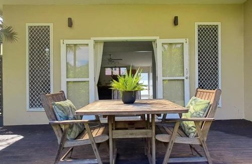Tapere of Titikaveka Casa | Eryns Muri Palms