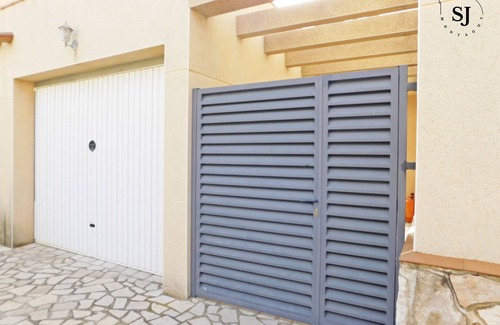 Les Tres Cales Chalet De Esquí | Agradable villa con piscina (A)