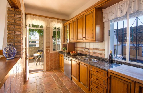 Los Caños de Meca Villa | Gran Villa situada a Pie de playa (50 metros) con Magníficas Vistas al Mar.