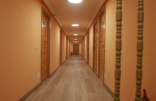 La Serna del Monte Apartamento | Hostal Buitrago - Habitación doble 7 con baño privado