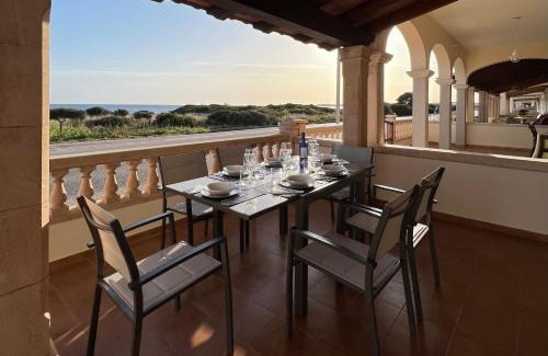 Sa Rapita Casa | "Es Vell Marí" Casa en primera línea con vistas al mar, parking privado y WiFi