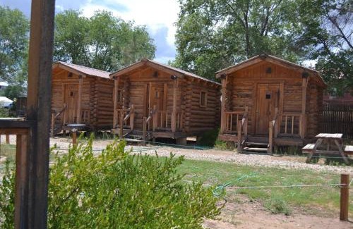 Escalante Complejo | Escalante Outfitters