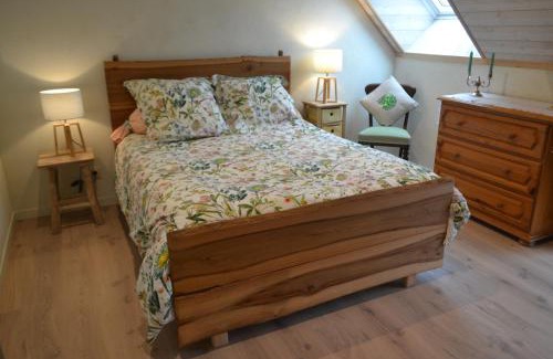 Saint-Epain Casa | Escale à Villeperdue chambre JÜRMALA