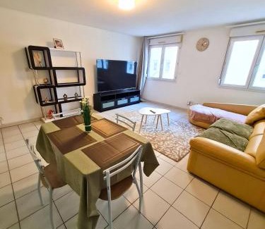 Gares Apartamento | Escale en ville - T2 lumineux gare centre-ville