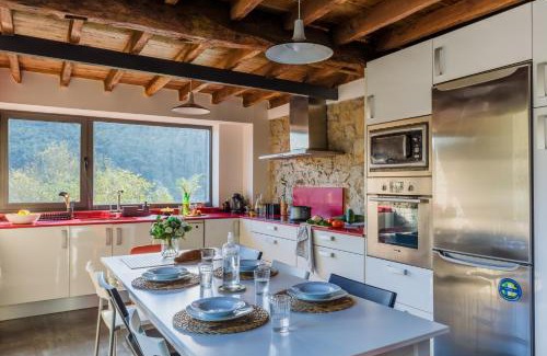 Santa Eulalia de Morcín Casa | Escapada única desconexión, paz y vista increíble