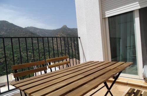 Guejar Sierra Apartamento | Escapada en la sierra, vistas y relax total