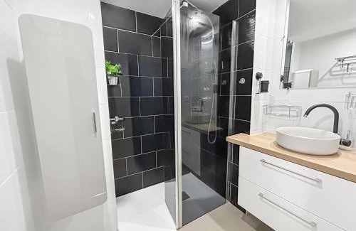 Pasteur Apartamento | Escapade à Nice - T2 lumineux avec balcon & clim