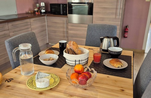 Binic Casa | Escapade Bretonne - Binic, beaches and old port. Large garden, high-speed wifi.