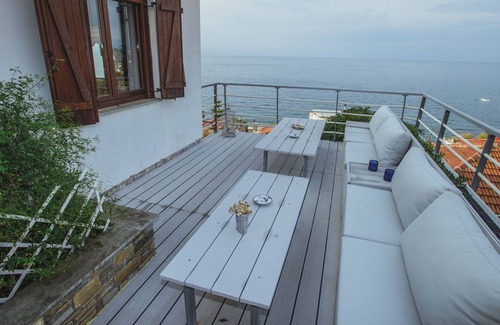 Afissos Casa | Escape Afissos toda la casa