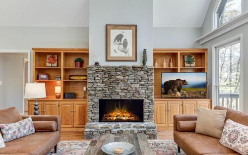 Big Canoe Casa | Escape Hatch - Enjoy mountain views