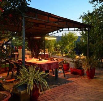 Kallar Kahar Hotel | Escape Hotel