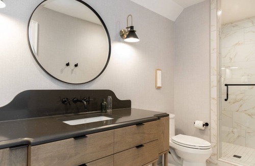 Midway Hotel | Escape in 2 Units w/Fireplace, Outdoor Pool, Golf Course - Relaxation Awaits!