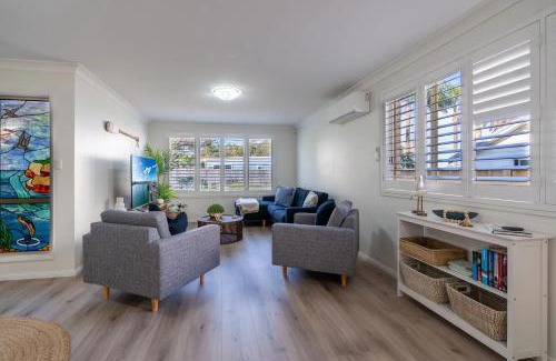 Shellharbour Casa | Escape on Addison - Book 4 nights, pay for 3!