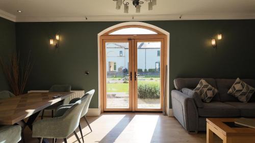 Enniskillen Casa | Escape Ordinary at Castle Hume No 4
