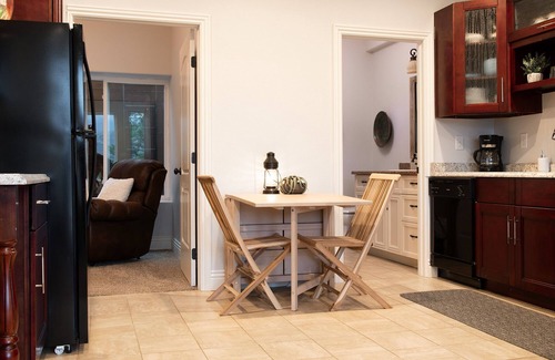 Woodland Park Apartamento | Escape the city and come to this mountain apartment where adventure awaits.