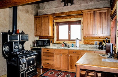 Pagosa Springs Cabina | Escapa de las multitudes y disfruta de tu propia vista privada, den den