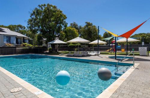 Broadwater Villa | Escape to 39 at Cape View
