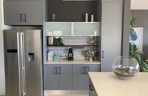 Umdloti Apartamento | Escape to a Seaside Sanctuary - vayKZN Umdloti