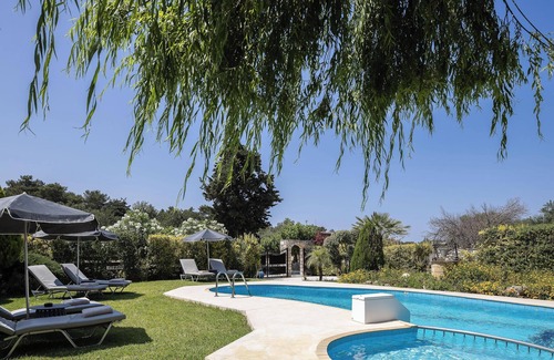 Filaki Villa | Villa con total privacidad, ubicada en la naturaleza lejos de todo!