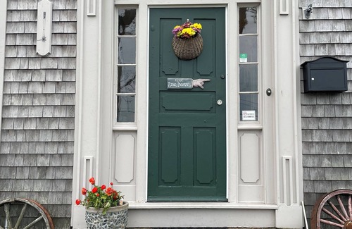 Buzzards Bay Apartamento | Escape to Buzzards Bay, just steps away from Cape Cod Canal