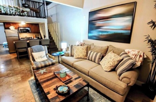 Mid America Condominio | Escape to Clearwater!