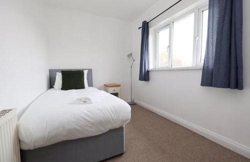 Severn Beach Apartamento | Escape to Comfort 3BR