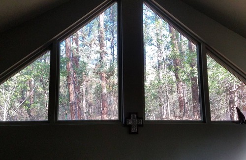Pine Cabina | ¡Escápese a Cool Twin Pines!