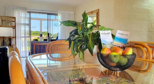 Aston Bay Apartamento | Escape to Paradise: Beachside Apartment