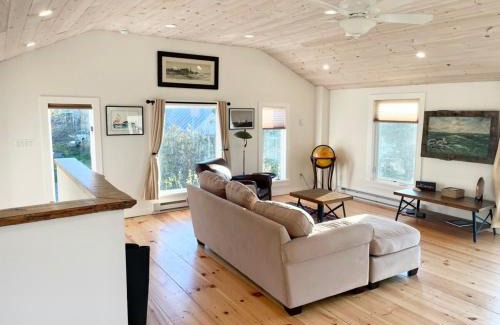 West Point Casa | Escape to Positive Outlook