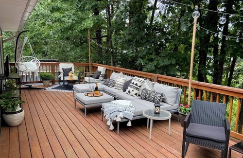 Rose Hill Casa | Escape to Serenity: Spacious 4 Bedroom Oasis, Steps from Old Town & DC!