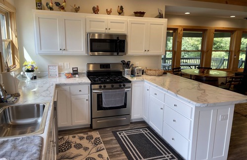 Fleetwood Casa | Escape to the Clouds: The Berry Barn Awaits You!