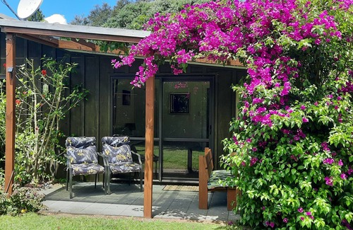 Hikuai Apartamento | Escape to the mountains at Sleeping Giant B&B, Pauanui/Tairua area.