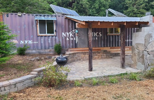 Millers Creek Casa | Escape to the NC Mountainside and stay in this unique Container home