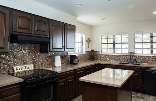 Oakhurst Casa | Escape to the Pointe - Superior Sunset views from spacious porch!