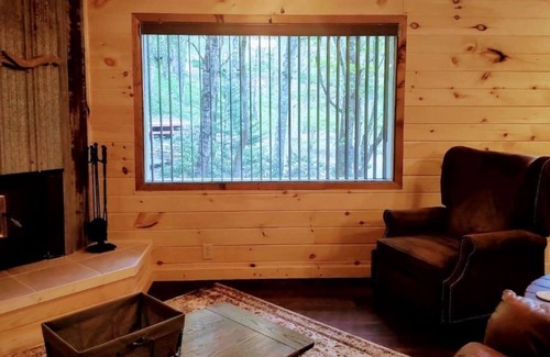 Newland Casa | Escape to The Trees Cabin