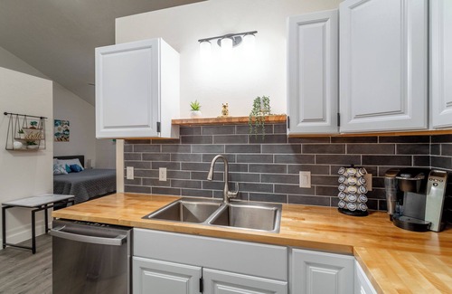 St. George Cabaña | Escape to The Zen Den! Your private retreat in the heart of Southern Utah!