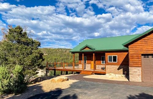 Zion National Park East Entrance Casa | Escape to Tranquility: Amazing Cabin Near Zion