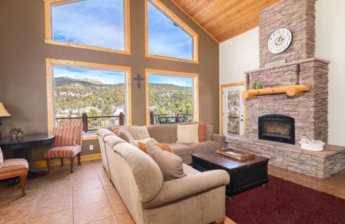 Zion National Park East Entrance Casa | Escape to Tranquility: Amazing Cabin Near Zion