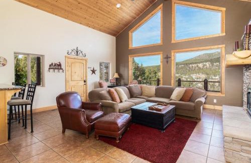 Zion National Park East Entrance Casa | Escape to Tranquility: Amazing Cabin Near Zion