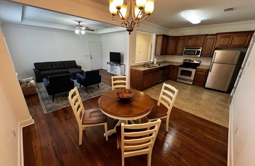 Kingsland Casa | Escape to Tranquility 125 Acre Property with Trails Lake Spacious House Fire Pit