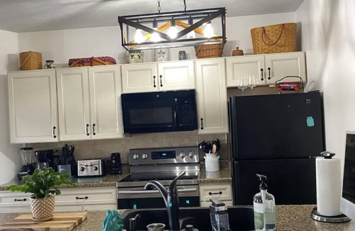 Hidden Valley Condominio | Escape to Tranquility at Mountain Top Condo!